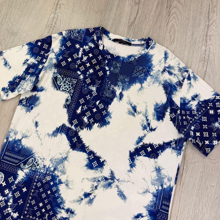 Louis Vuitton Men’s Monogram Bandana T-Shirt - Medium 8