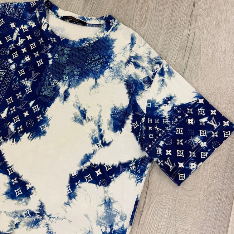 Louis Vuitton Men’s Monogram Bandana T-Shirt - Medium 3