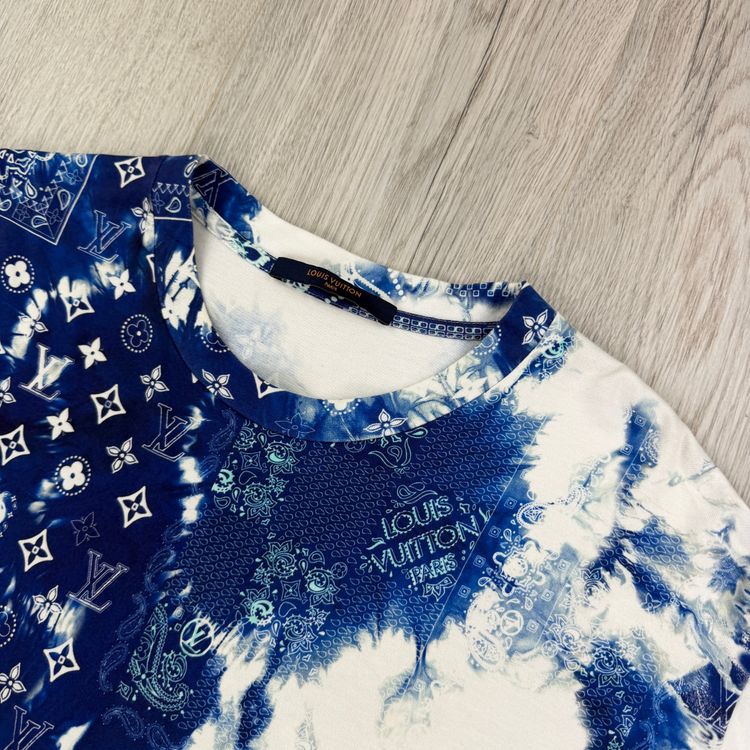 Louis Vuitton Men’s Monogram Bandana T-Shirt - Medium 4