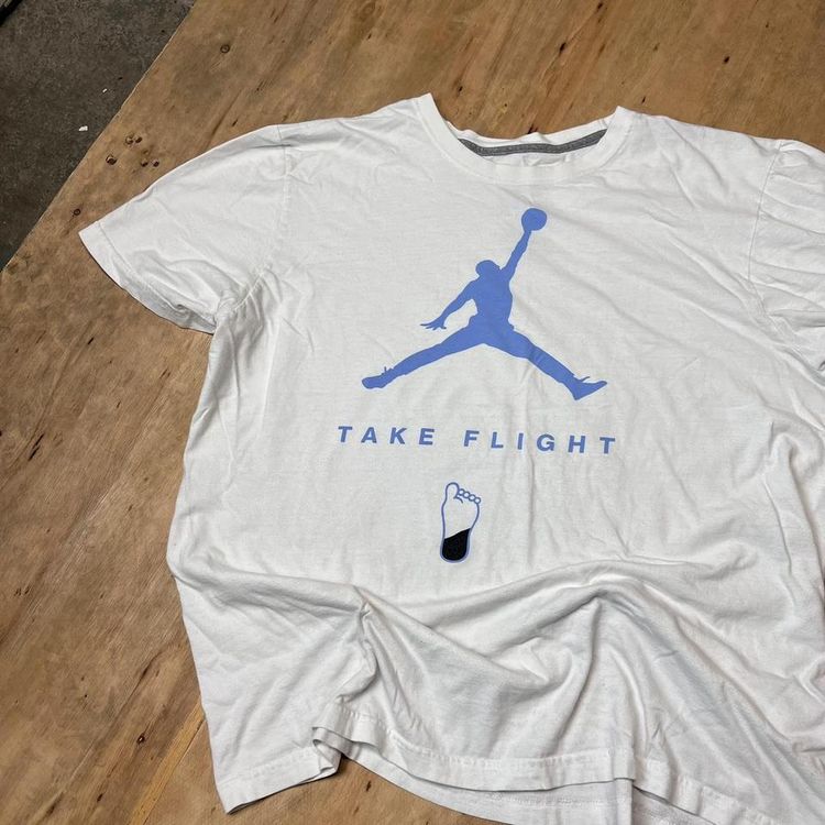 Vintage Nike Air Jordan Graphic Printed Tee 4