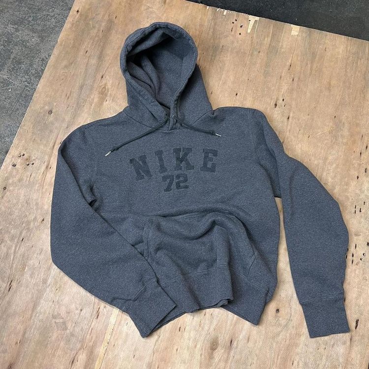 Vintage Nike Club 1972 Embroidered Hoodie imagen 7