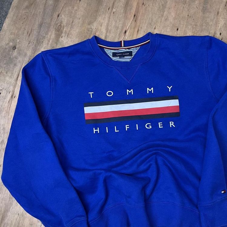 Vintage Tommy Hilfiger Embroidered Graphic Printed Sweatshirt image 3