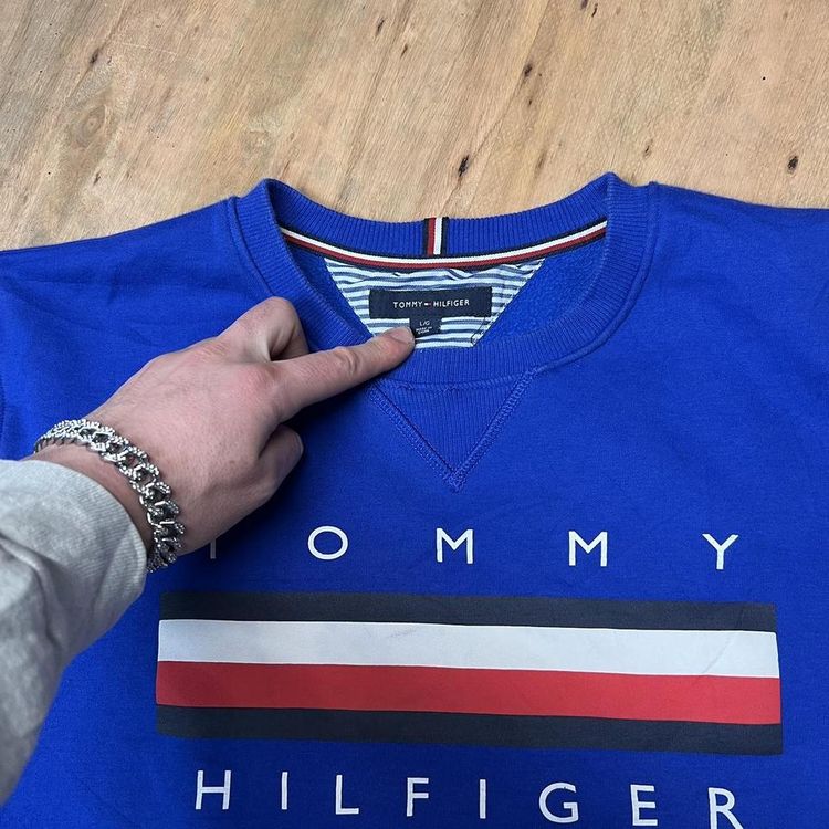 Vintage Tommy Hilfiger Embroidered Graphic Printed Sweatshirt image 7