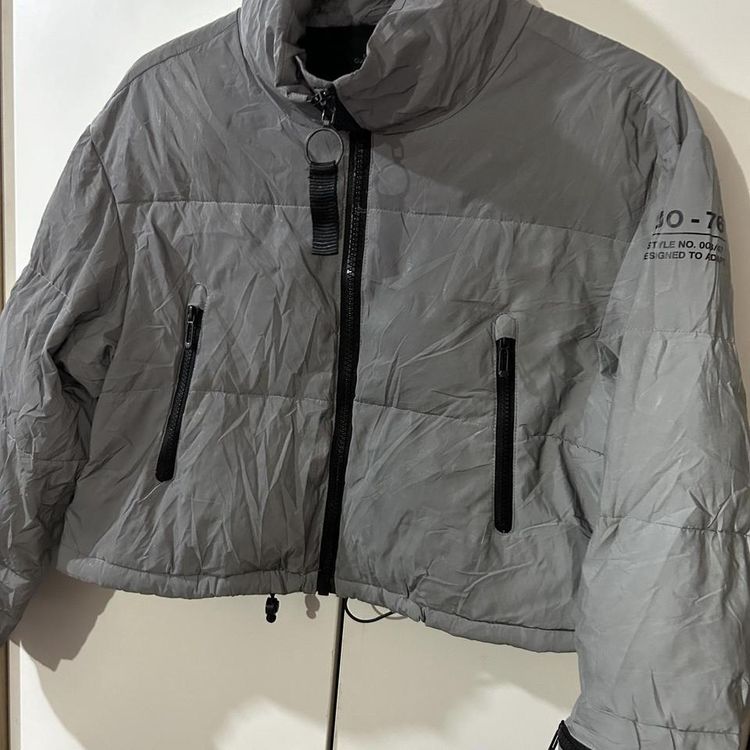 Urban Outfitters reflective metallic cropped puffer image 3