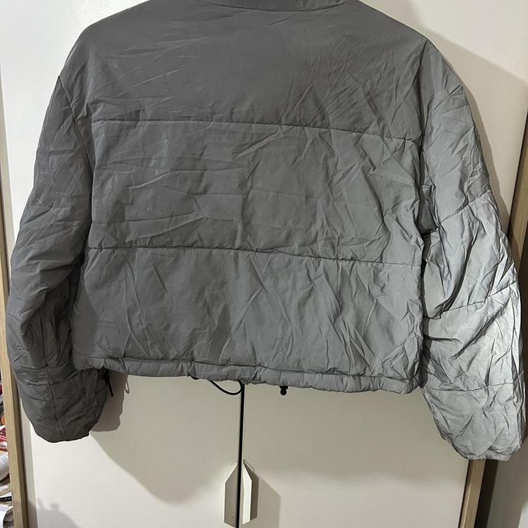 Urban Outfitters reflective metallic cropped puffer image 7