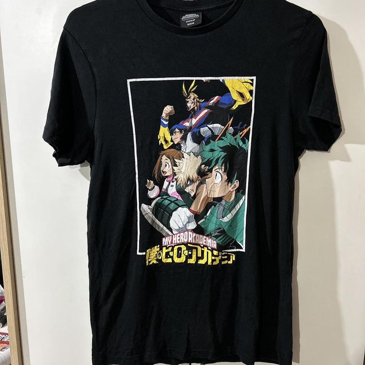 Vintage anime graphic t shirt
