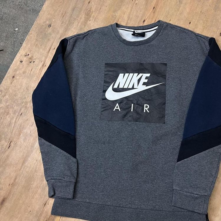 Vintage Nike Air Graphic Printed Sweatshirt image 2