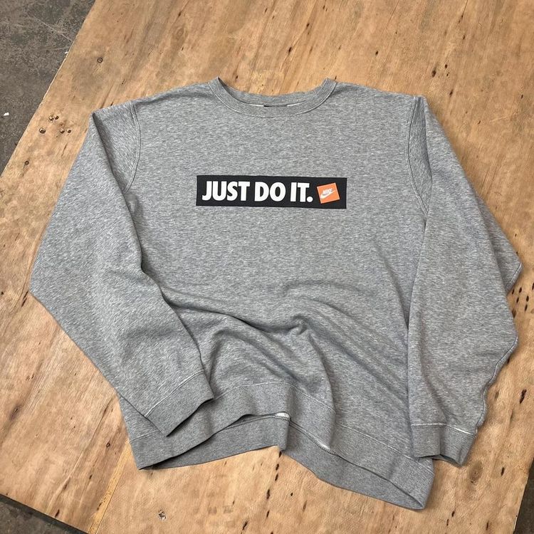 Vintage Nike Just Do It Graphic Printed Sweatshirt image 3