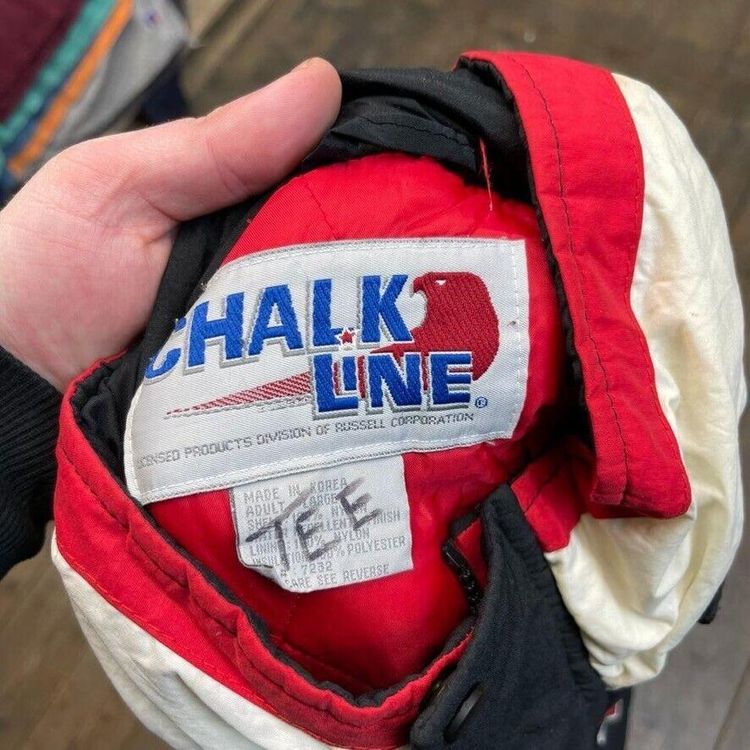 Chalk Line Chicago Bulls Pro Sport 90s Puffer Bomber Jacket, Black, Mens Large 7