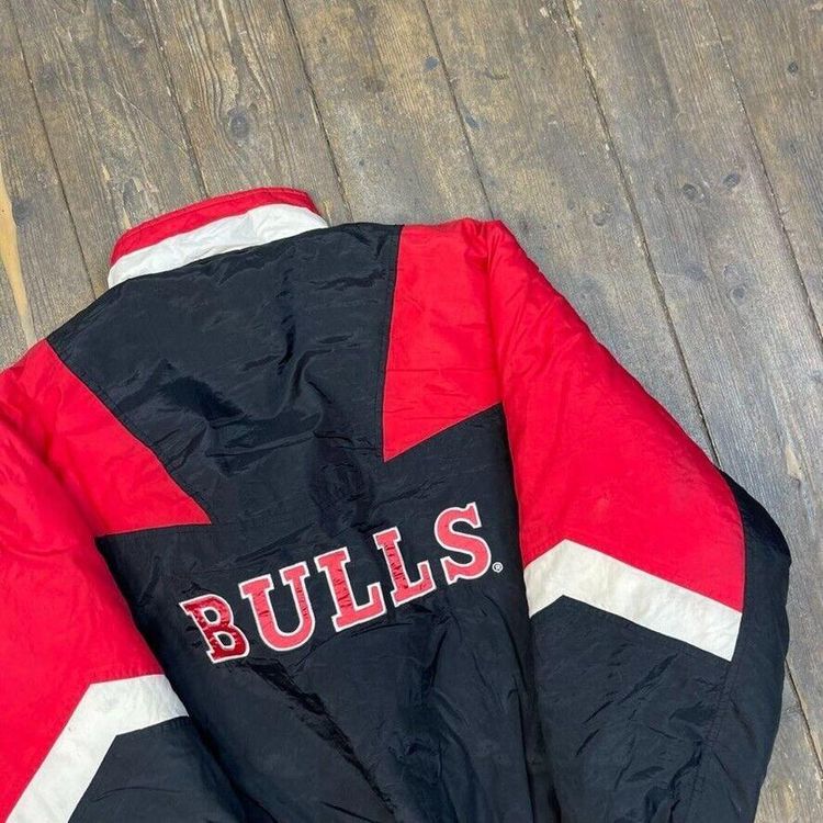 Chalk Line Chicago Bulls Pro Sport 90s Puffer Bomber Jacket, Black, Mens Large 8