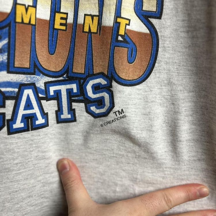 Vintage USA college basketball 1997 Kentucky Wildcats champions graphic t shirt 4