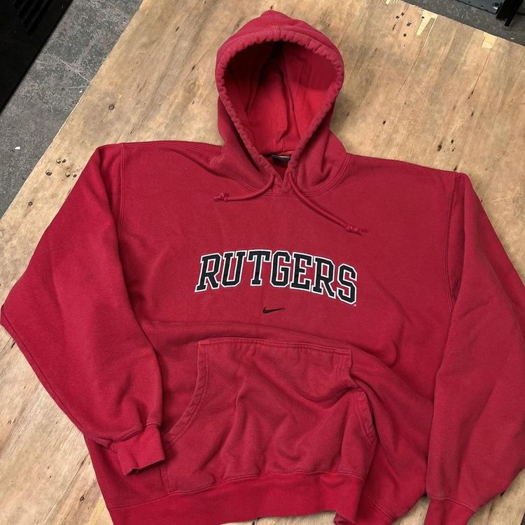 Vintage Nike Team x Rutgers University Graphic Hoodie image 3