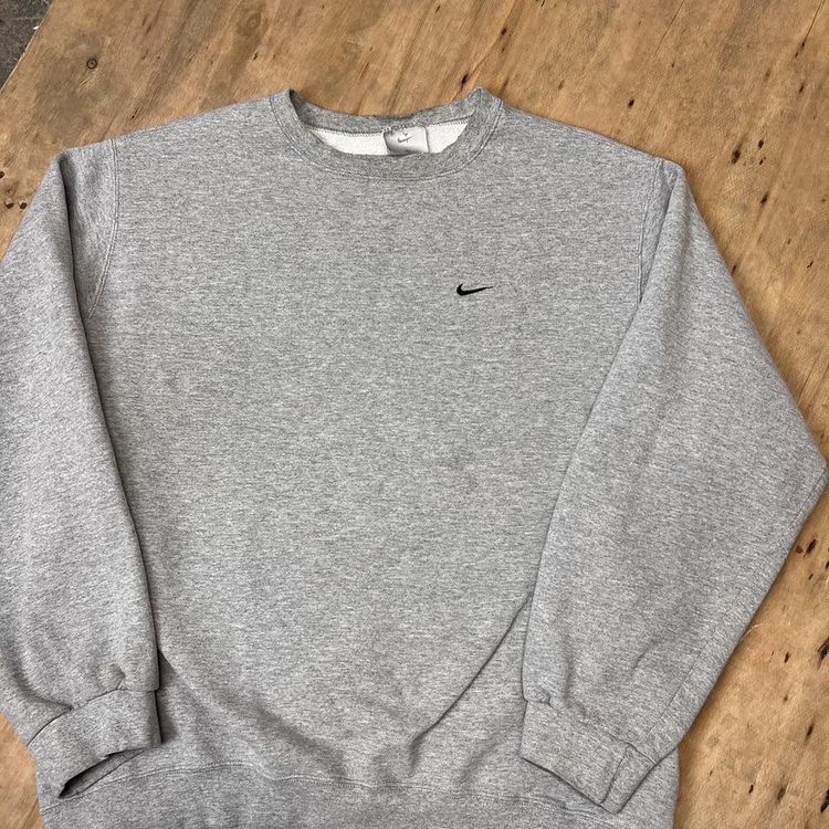 Vintage Nike Swoosh Embroidered 2000s Sweatshirt image 2