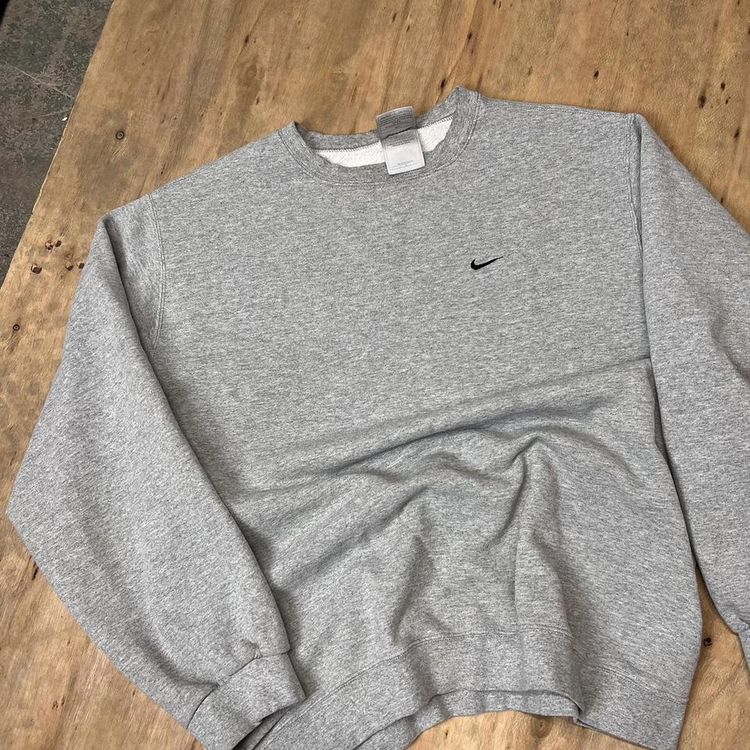 Vintage Nike Swoosh Embroidered 2000s Sweatshirt image 3