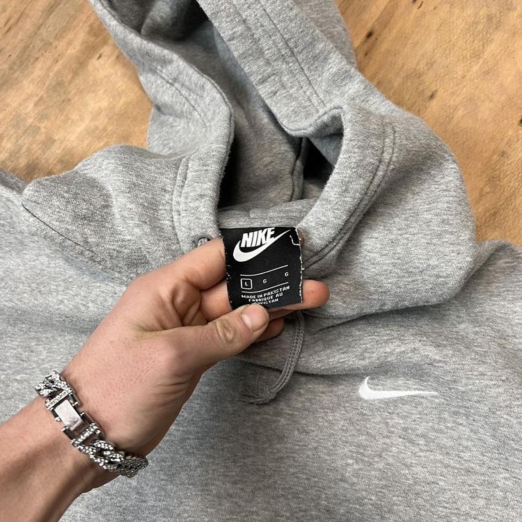 Like New Nike Swoosh Embroidered Logo Hoodie image 7
