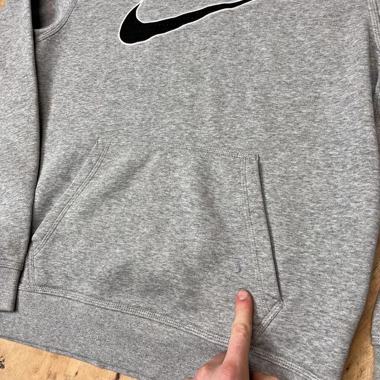 Vintage Nike Swoosh Embroidered Graphic Hoodie imagen 7