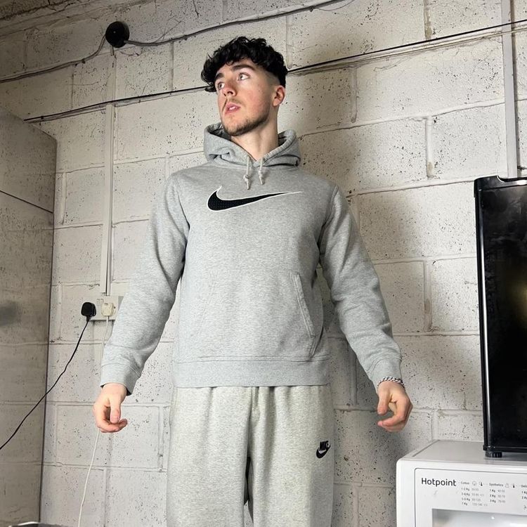 Vintage Nike Swoosh Embroidered Graphic Hoodie imagen 6