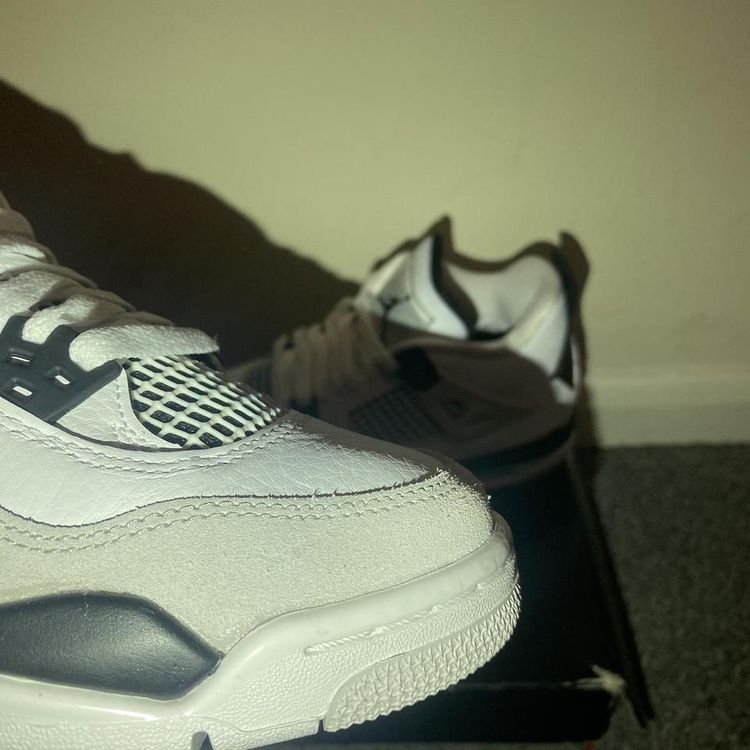Immagine di Jordan 4 military black GS 2