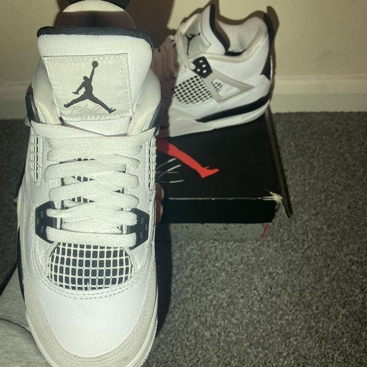 Immagine di Jordan 4 military black GS 3