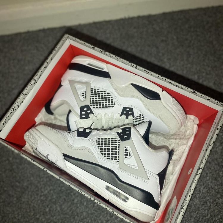 Immagine di Jordan 4 military black GS 8