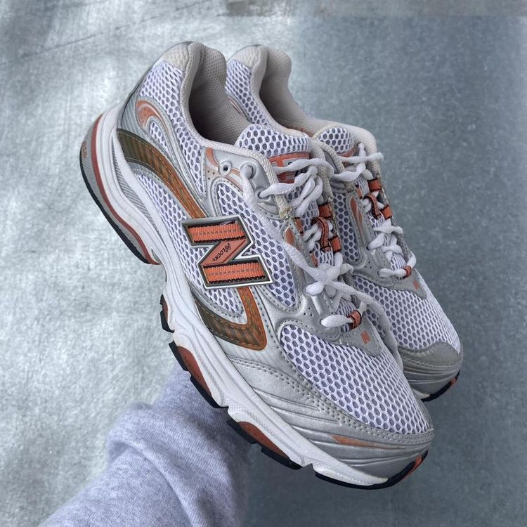 New Balance 1062 4