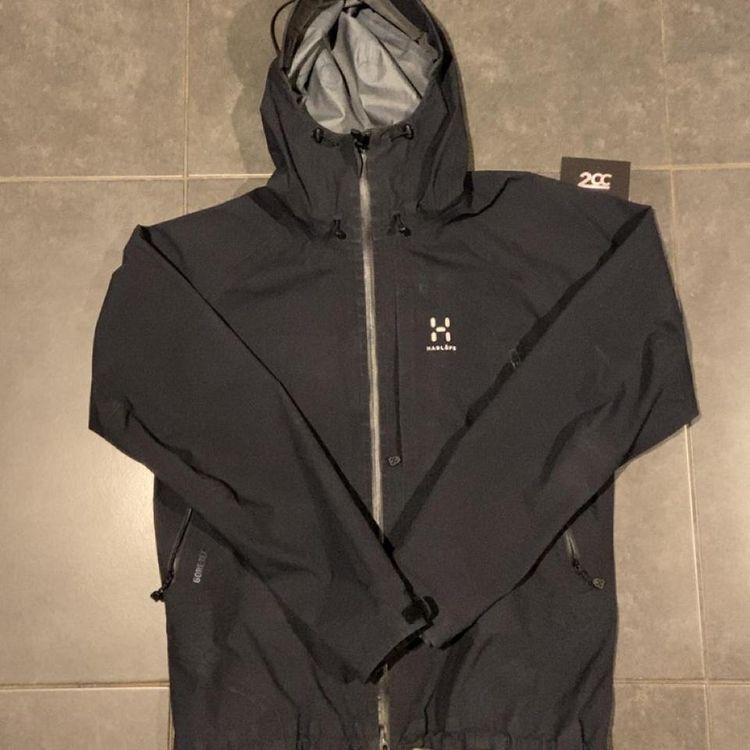 - Haglofs Roc / Fiction Gore-Tex (Waterproof) Jacket in Black, with chest pocket and beaked adjustab image 2
