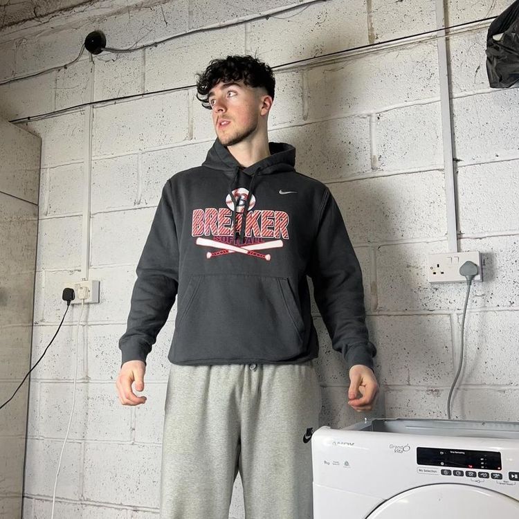Vintage Nike Team x Breaker Labs Softball Graphic Hoodie imagen 5