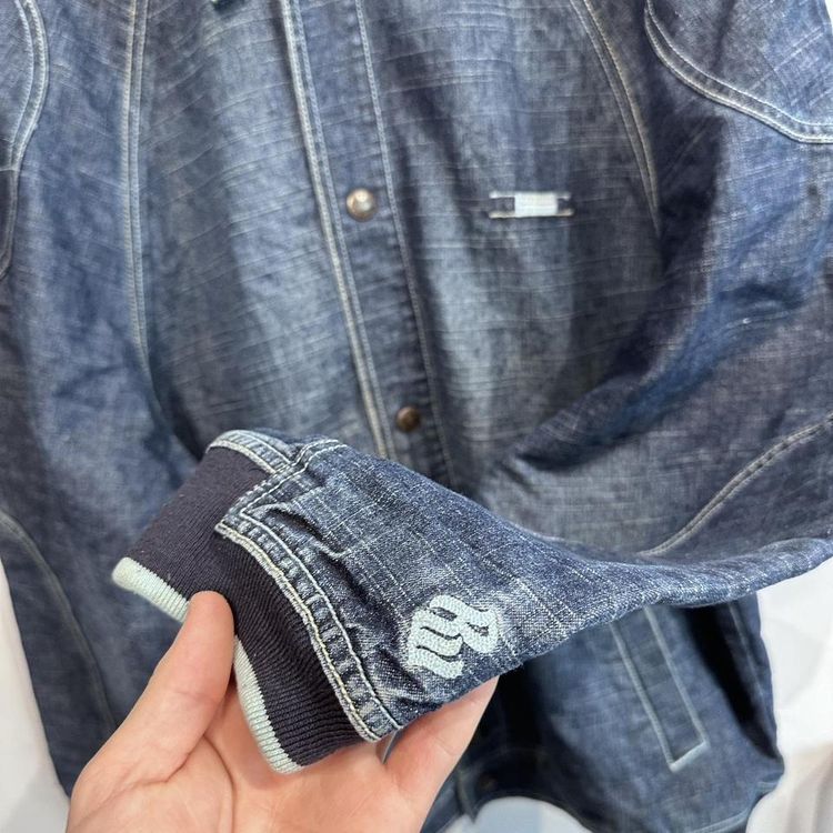 Vintage rocawear embroidered denim jacket 4