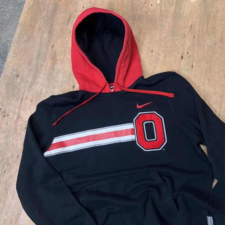 Vintage Nike Team x Ohio State Buckeyes Graphic Hoodie imagen 3