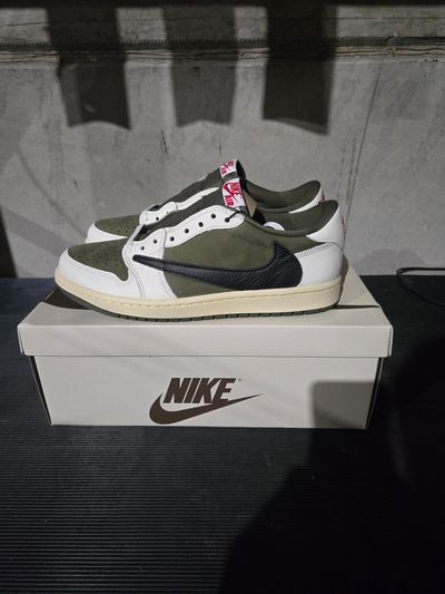 A-999408 Jordan 1 Retro Low OG SP Travis Scott Medium Olive New In Box