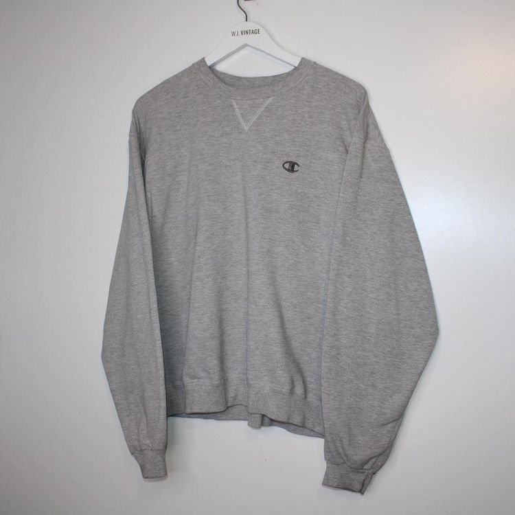 Champion Classic large plain grey sweater size large. 3