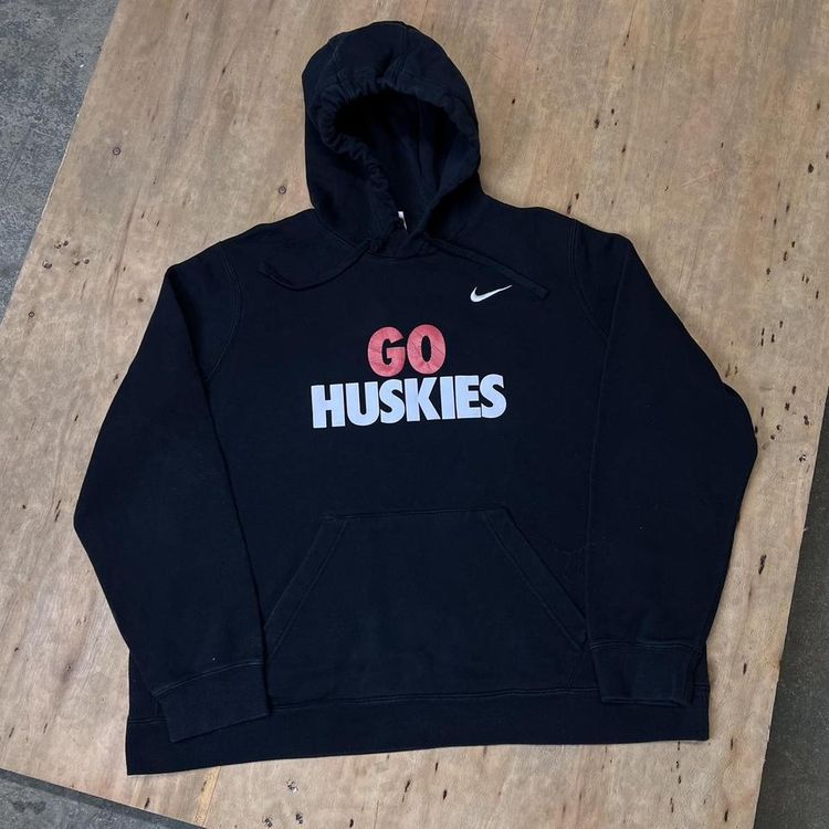 Vintage Nike Team x Washington Huskies Graphic Hoodie
