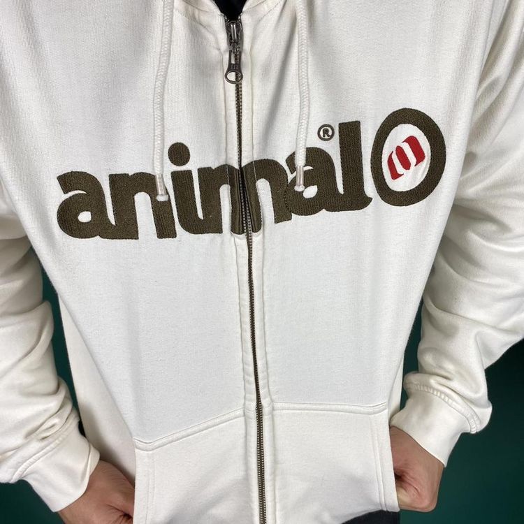 Vintage y2k animal zip up embroidered hoodie cream. imagen 4