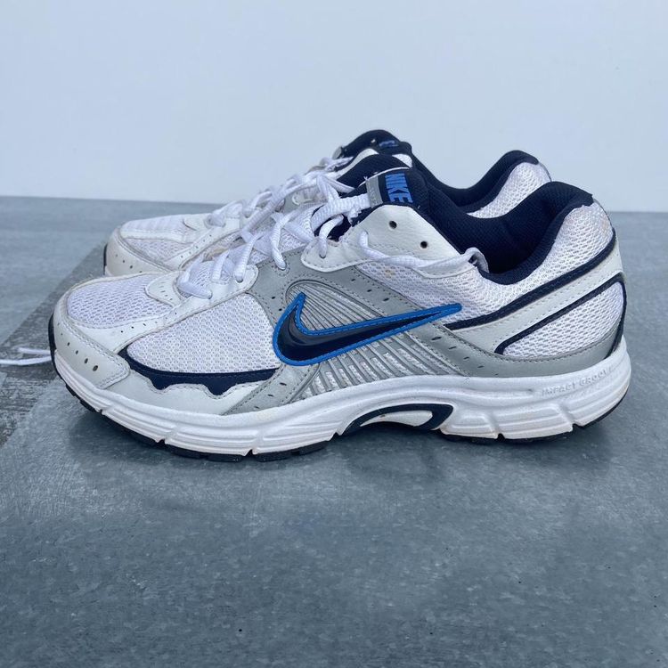 Nike dart 7 4