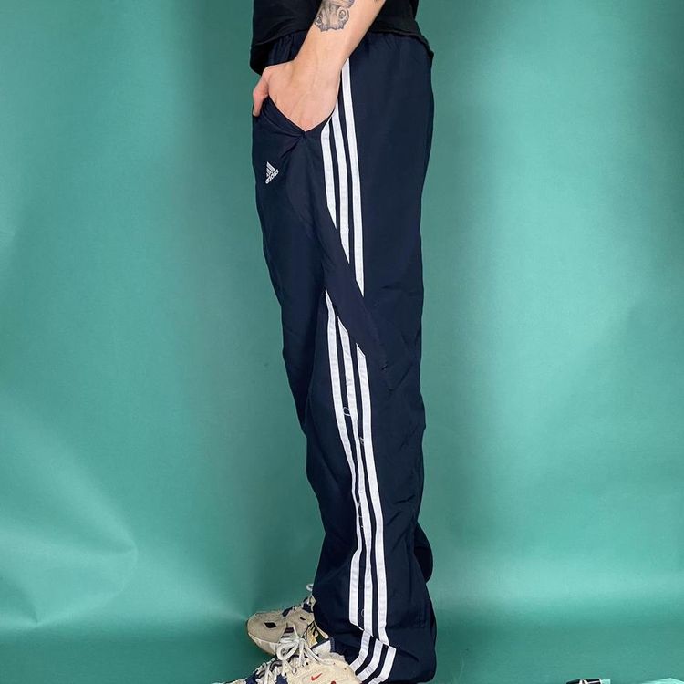 Immagine di Vintage y2k adidas shell tracksuit bottoms track pants navy. 3
