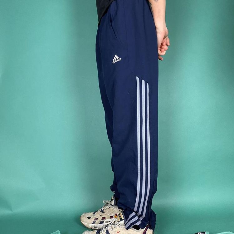 Immagine di Vintage y2k adidas track pants tracksuit bottoms navy. 3