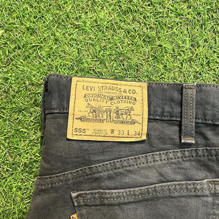 Immagine di Dark Grey Vintage 90s Levis 555 jeans 3