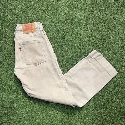 Beige Levis 535 jeans