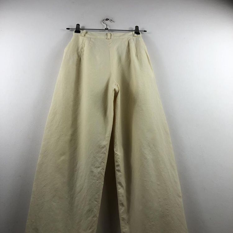 Yellow trousers 8