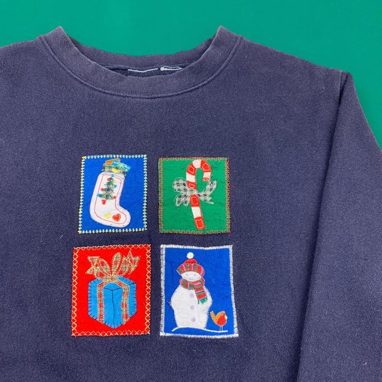 Winter Season Vintage 90s Cute Embroidered Christmas Sweater Jumper Blue M image 2