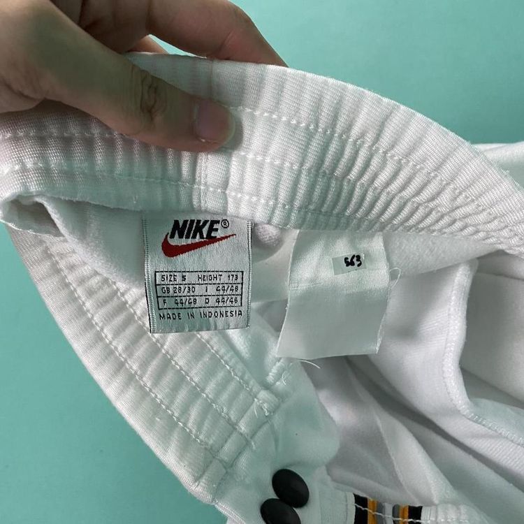Vintage rare early 90s white Nike popper joggers / tracksuit bottoms. imagen 4