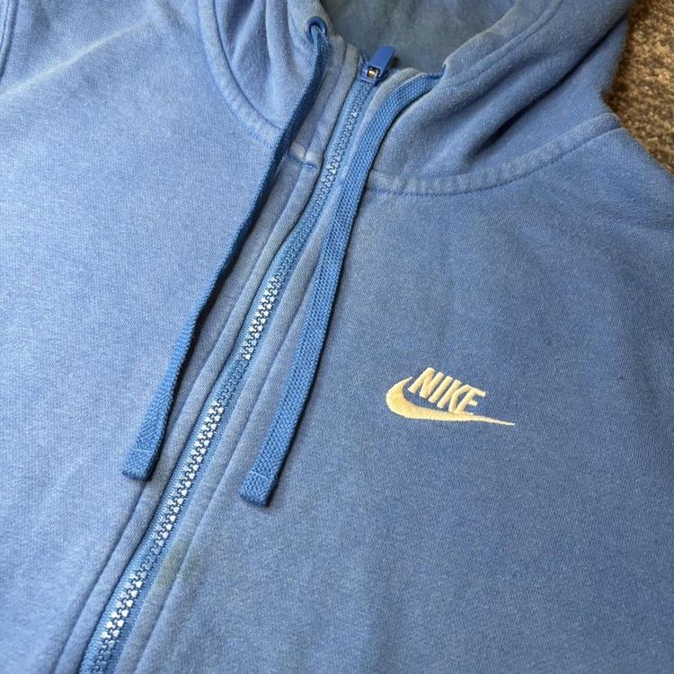 Mens baby blue Nike zip up hoodie image 2