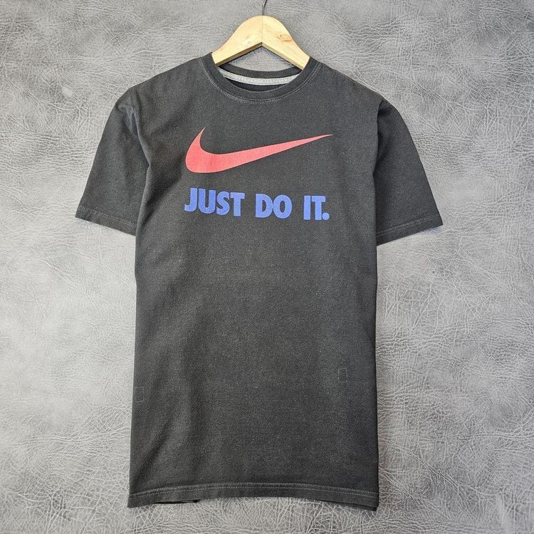 Nike T Shirt Short sleeve Tee Swoosh  Graphic tee XL womens