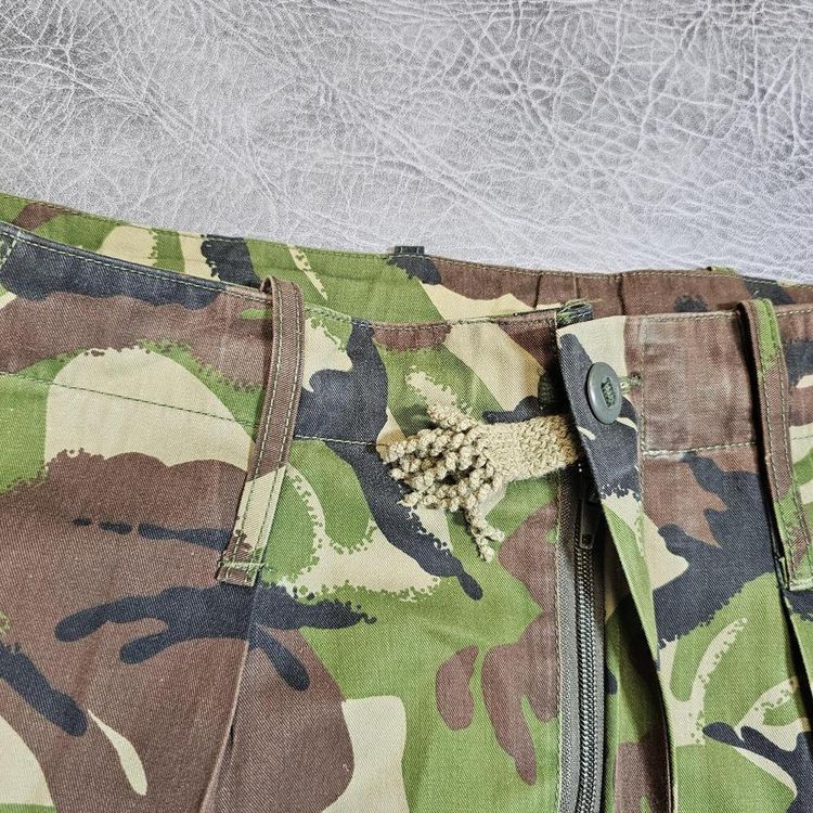 Camo Cargo Trousers Vintage Tech Army Military Trousers Green Mens 34" Adjustable waist Camouflage image 6