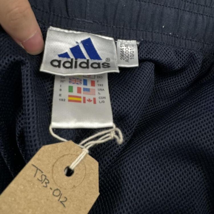 Immagine di Vintage y2k straight leg adidas shell track pants / tracksuit bottoms navy. 5