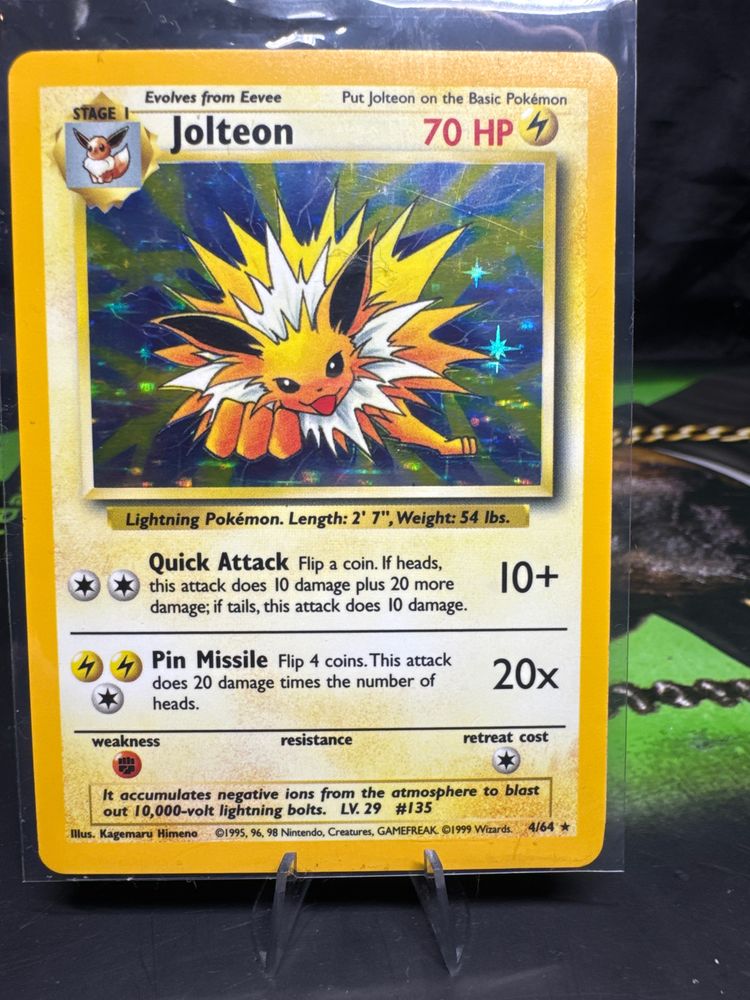 Jolteon Pokémon Card