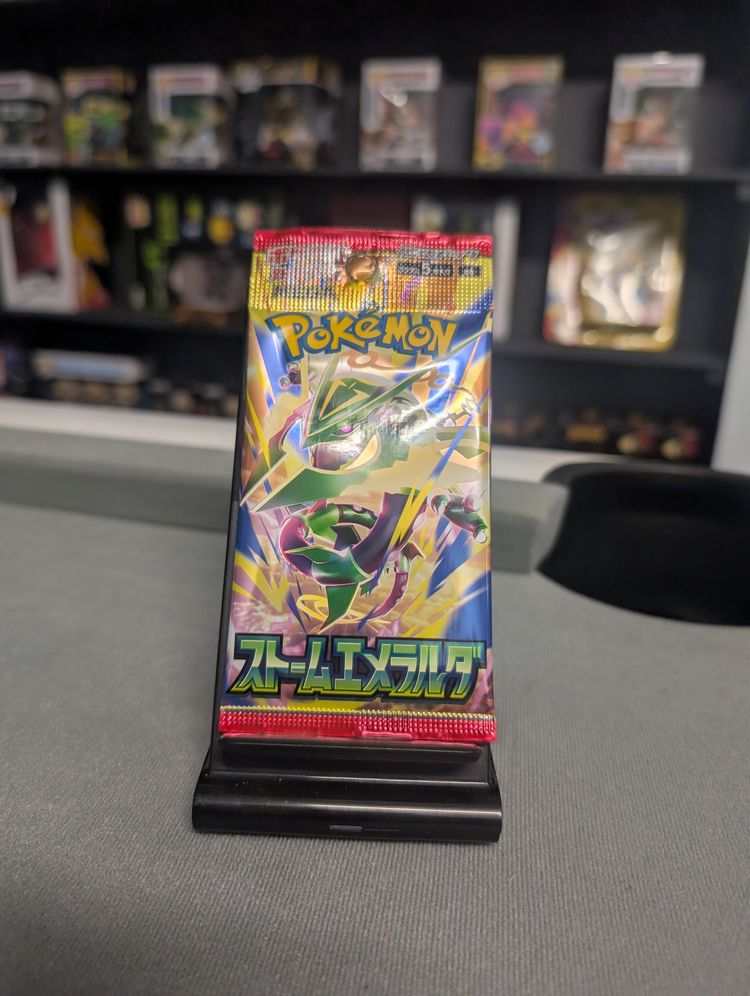 Storm Esmeralda Booster Pack