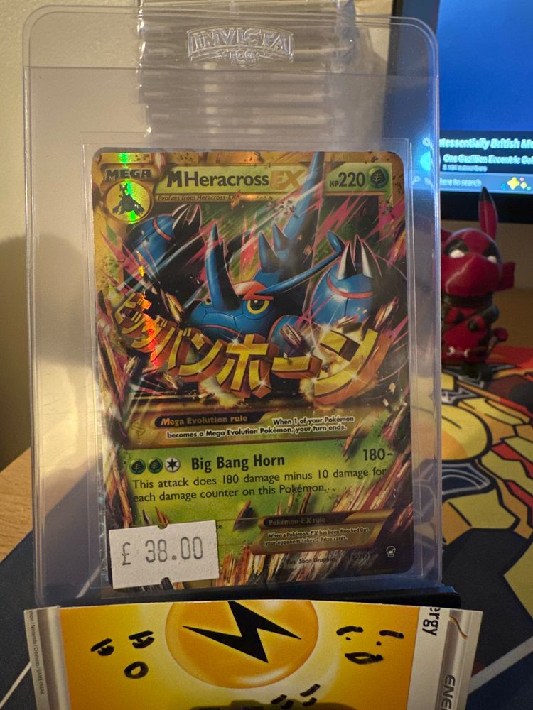 Heracross Mega Evolution Pokémon Card
