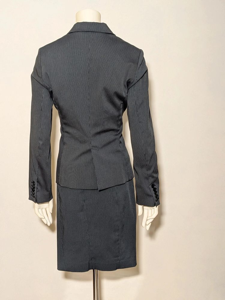Completo Elegante Mango Suit Grigio Gessato Giacca EUR 40 Gonna EUR 42 / imagen 2