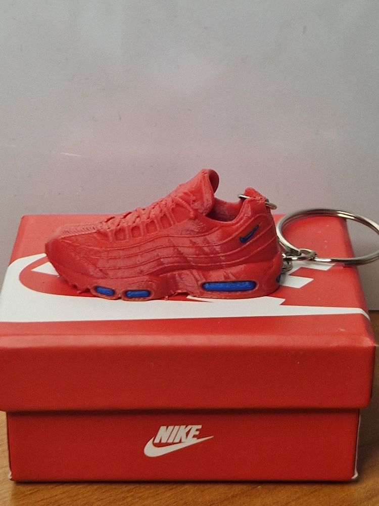 Nike Air Max 95 Spiderman Sneaker Keychain image 2